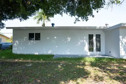1530 NW 47th Ave, Lauderhill, FL 33313 - Photo 6