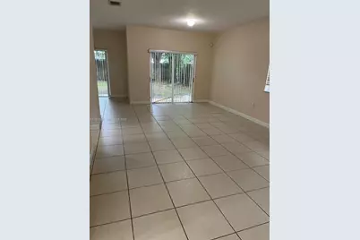 380 NE 31st Ter #380, Homestead, FL 33033 - Photo 2