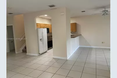380 NE 31st Ter #380, Homestead, FL 33033 - Photo 6