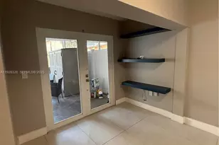 5255 W 26th Ct, Hialeah, FL 33016 - Photo 12