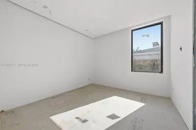 19610 NE 19th Pl, Miami, FL 33179 - Photo 28