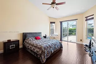 600 E Cypress Pointe Dr E, Pembroke Pines, FL 33027 - Photo 16