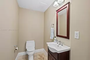 110 Hendricks Isle, Fort Lauderdale, FL 33301 - Photo 24