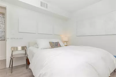 14000 NE 16th Ct, North Miami, FL 33181 - Photo 18