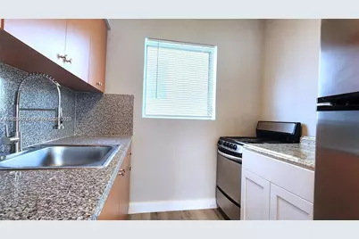 934 Meridian Ave #8, Miami Beach, FL 33139 - Photo 4