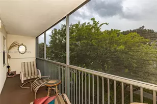 13450 SW 3rd St, Pembroke Pines, FL 33027 - Photo 28