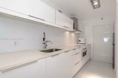 100 Lincoln Rd #839, Miami Beach, FL 33139 - Photo 6