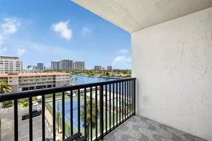2017 S Ocean Dr, Hallandale Beach, FL 33009 - Photo 30