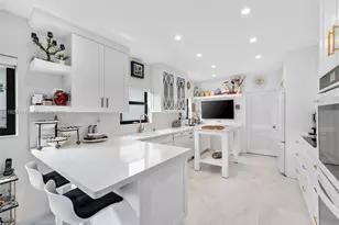 550 W 51st St, Miami Beach, FL 33140 - Photo 6