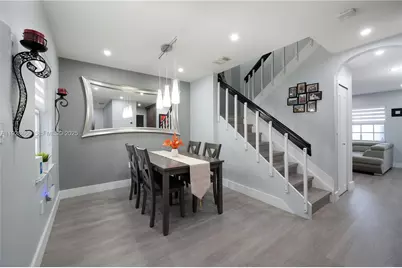 15863 SW 71st St, Miami, FL 33193 - Photo 8