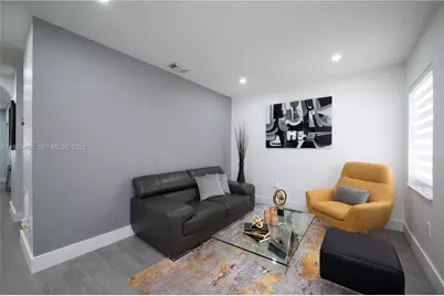 15863 SW 71st St, Miami, FL 33193 - Photo 4
