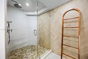 1915 Brickell Ave, Miami, FL 33129 - Photo 22