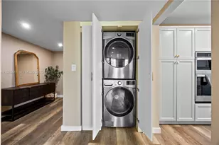 1915 Brickell Ave, Miami, FL 33129 - Photo 30