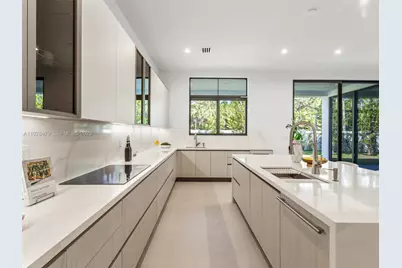 7285 SW 72nd Ter, Miami, FL 33143 - Photo 18