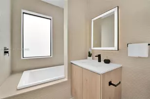 920 NE 17th Ave, Fort Lauderdale, FL 33304 - Photo 40
