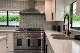 7524 Mutiny Ave, North Bay Village, FL 33141 - Photo 8