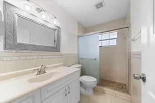701 NE 6th St, Hallandale Beach, FL 33009 - Photo 10