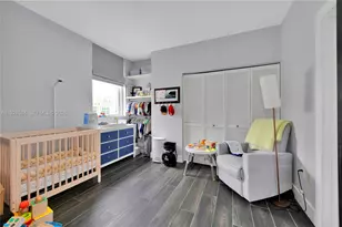 253 NE 2nd St, Miami, FL 33132 - Photo 16