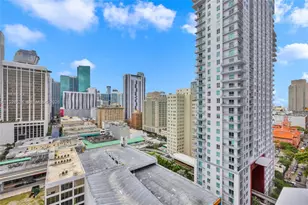 253 NE 2nd St, Miami, FL 33132 - Photo 20