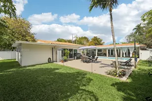 360 Menores Ave, Coral Gables, FL 33134 - Photo 26