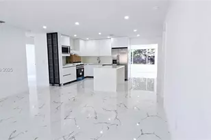 2530 NW 111th St, Miami, FL 33167 - Photo 6