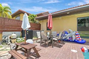 1057 NE 202nd Ln, Miami, FL 33179 - Photo 48