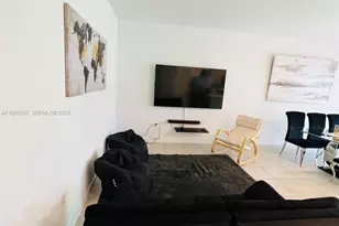 711 SW 11th St, Florida City, FL 33034 - Photo 10