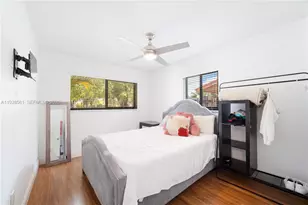 10350 SW 4th St, Sweetwater, FL 33174 - Photo 16