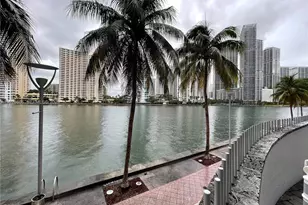325 S Biscayne Blvd, Miami, FL 33131 - Photo 20
