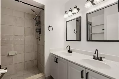 30 Chestnut Cir, Cooper City, FL 33026 - Photo 26