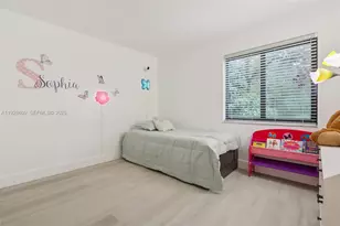 30 Chestnut Cir, Cooper City, FL 33026 - Photo 20