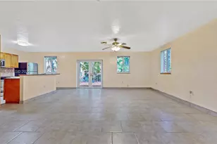 15735 SW 92nd Ave, Palmetto Bay, FL 33157 - Photo 4