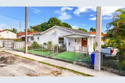 301 NW 23rd Ave, Miami, FL 33125 - Photo 2