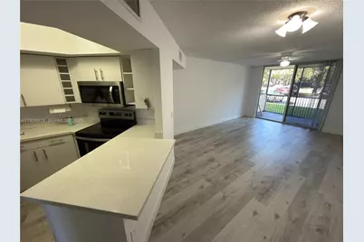 8353 Lake Dr #107, Doral, FL 33166 - Photo 4