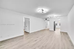 1200 SW 124th Terrace, Pembroke Pines, FL 33027 - Photo 12