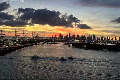 540 West Ave #1613, Miami Beach, FL 33139 - Photo 34