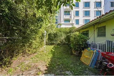 345 Malaga Ave, Coral Gables, FL 33134 - Photo 10