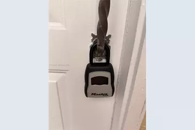 13741 Flora Pl #B, Delray Beach, FL 33484 - Photo 2