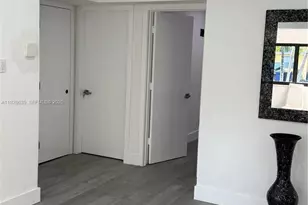 1601 NE 158th St, North Miami Beach, FL 33162 - Photo 4