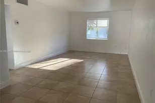 8607 SW 68th Ct, Pinecrest, FL 33156 - Photo 16