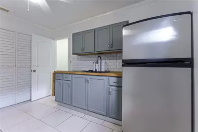 [Address not provided], Hialeah, FL 33016 - Photo 8
