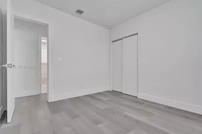 1041 NE 169th St, Miami, FL 33162 - Photo 12