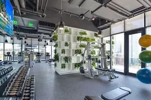 45 SW 9th St, Miami, FL 33130 - Photo 6