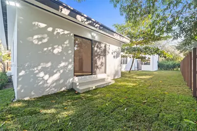 665 NE 117th St, Biscayne Park, FL 33161 - Photo 34