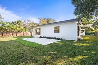 665 NE 117th St, Biscayne Park, FL 33161 - Photo 32
