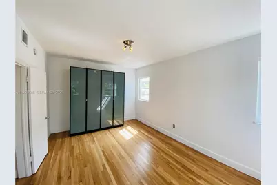 6881 Bay Dr #11, Miami Beach, FL 33141 - Photo 14