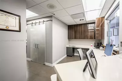 7600 S Red Rd, South Miami, FL 33143 - Photo 6