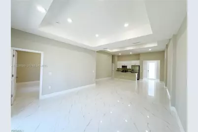 313 Hermosa Ave #0, Lehigh Acres, FL 33974 - Photo 2