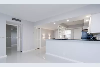 3090 N Course Dr #609, Pompano Beach, FL 33069 - Photo 8