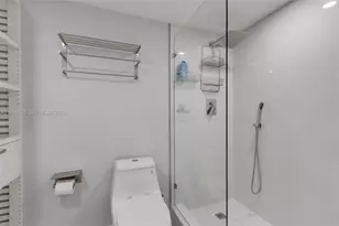 3090 N Course Dr, Pompano Beach, FL 33069 - Photo 20